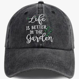 NWT Life is Better in the Garden 🪴 Hat Cap